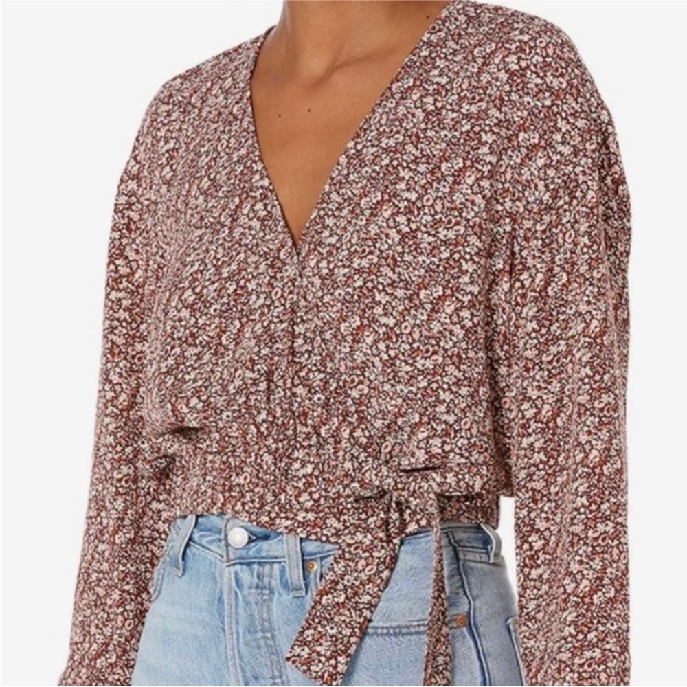 Madewell Tie-Front Wrap Top in Cottage Garden, Color Vintage‎ Mulberry, Medium